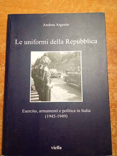 Uniformi della repubblica - della,