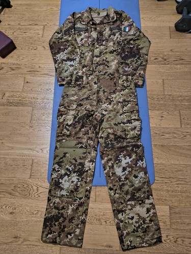 Uniforme militare mimetica - uniforme,