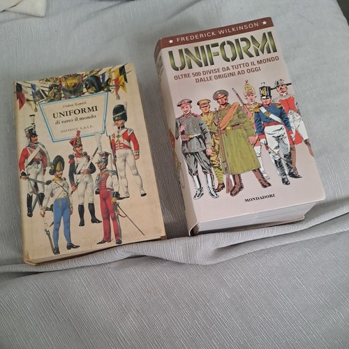 Libri uniformi tutto - libri,